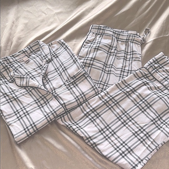 Victoria's Secret Cotton Flannel Pajama Set Long Sleeve Pink Black Plaid Sz L - Picture 3 of 16